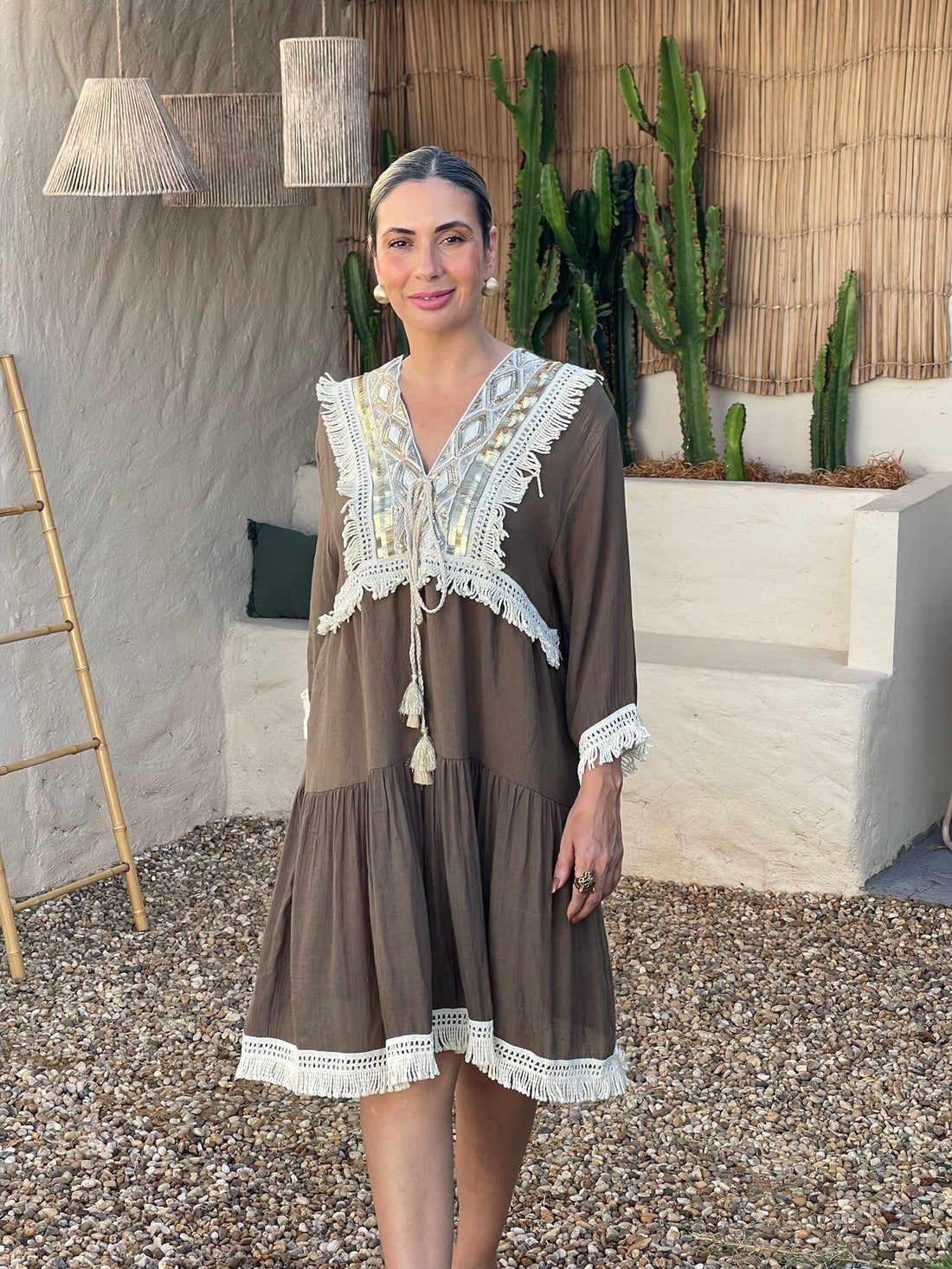 VESTIDO BATA BOHO SCHARON MARROM